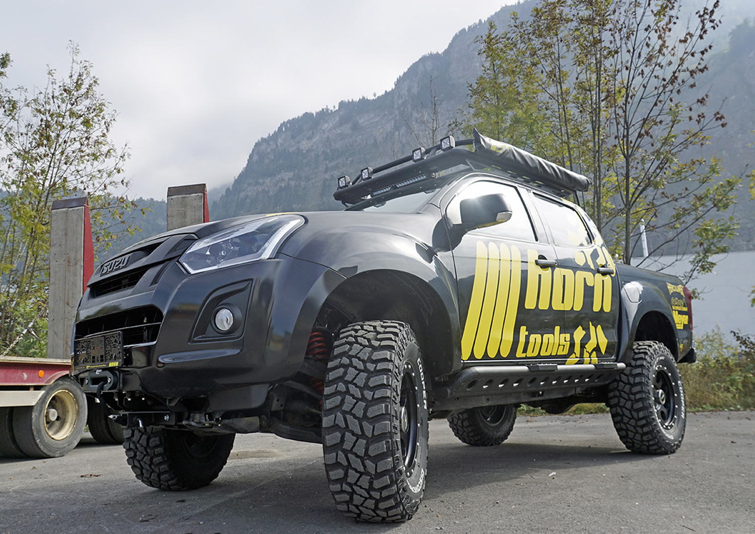 Isuzu D'MAX Rockslider