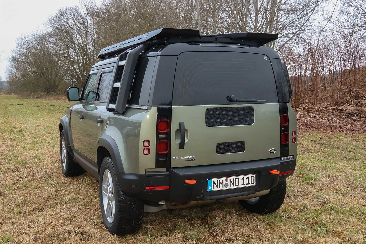 Abdeckung Reserveradhalterung für Hecktür New Defender, geriffelt