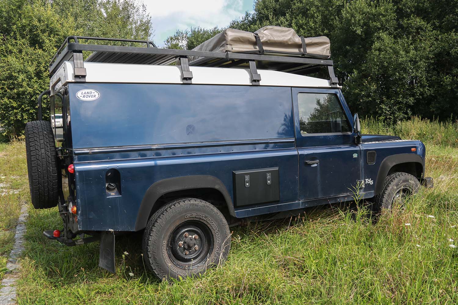 Seitenstaubox, Land Rover Defender, rechte Seite