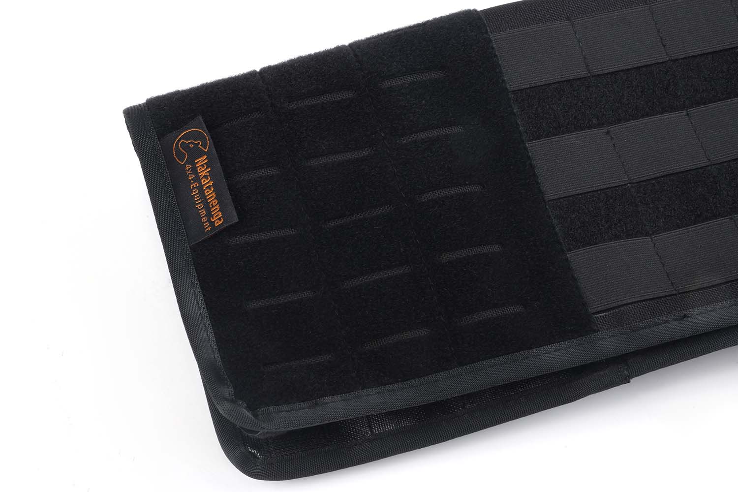 Detailaufnahme Sonnenblendenorganizer mit MOLLE, schwarz