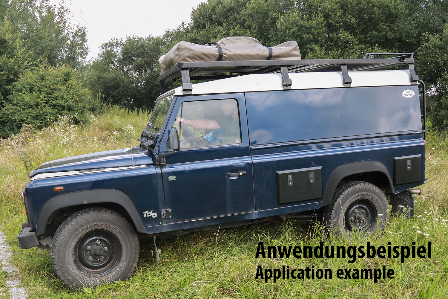 zwei montierte Seitenstauboxen, Land Rover Defender