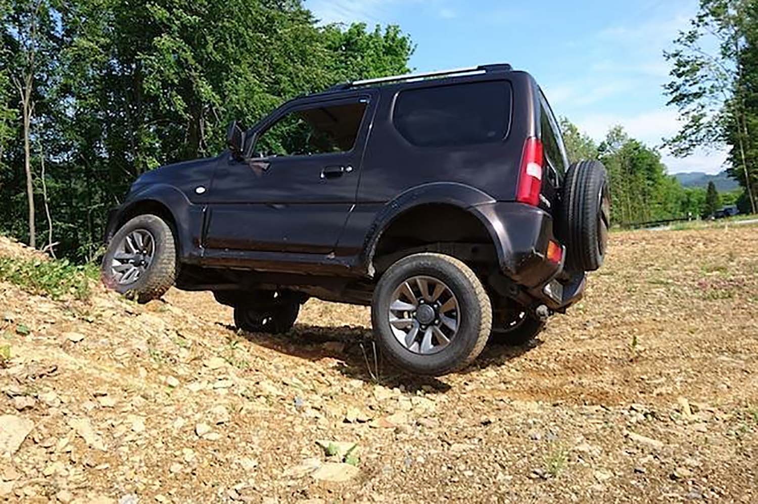 Höherlegungsfahrwerk Jimny1 Bilstein