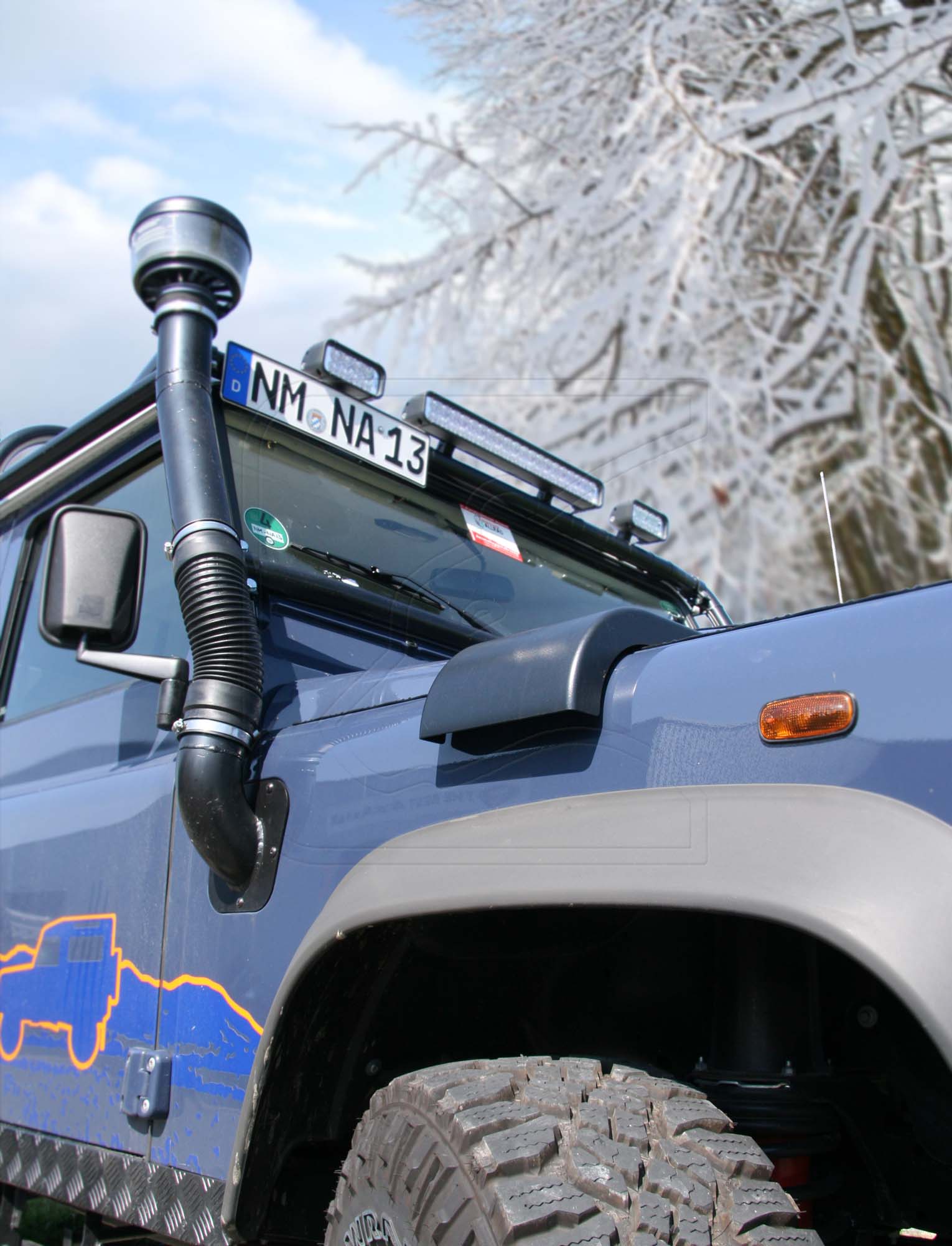 ▷ Military Snow Cover für Land Rover Defender - hier erhältlich!