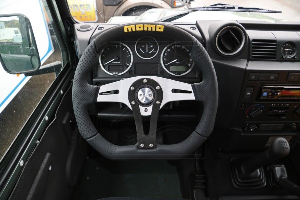 ▷ MOMO Trek steering wheel with anodized spokes - shop now