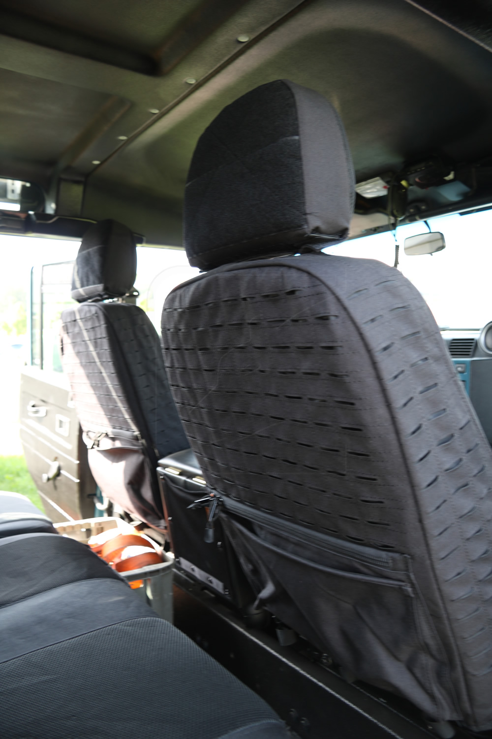 ▷ Seat covers for Defender TD4 - available here!